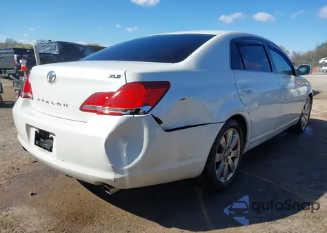 2006 Toyota Avalon Xls z USA, uszkodzony, nr VIN 4T1BK36B56U161888